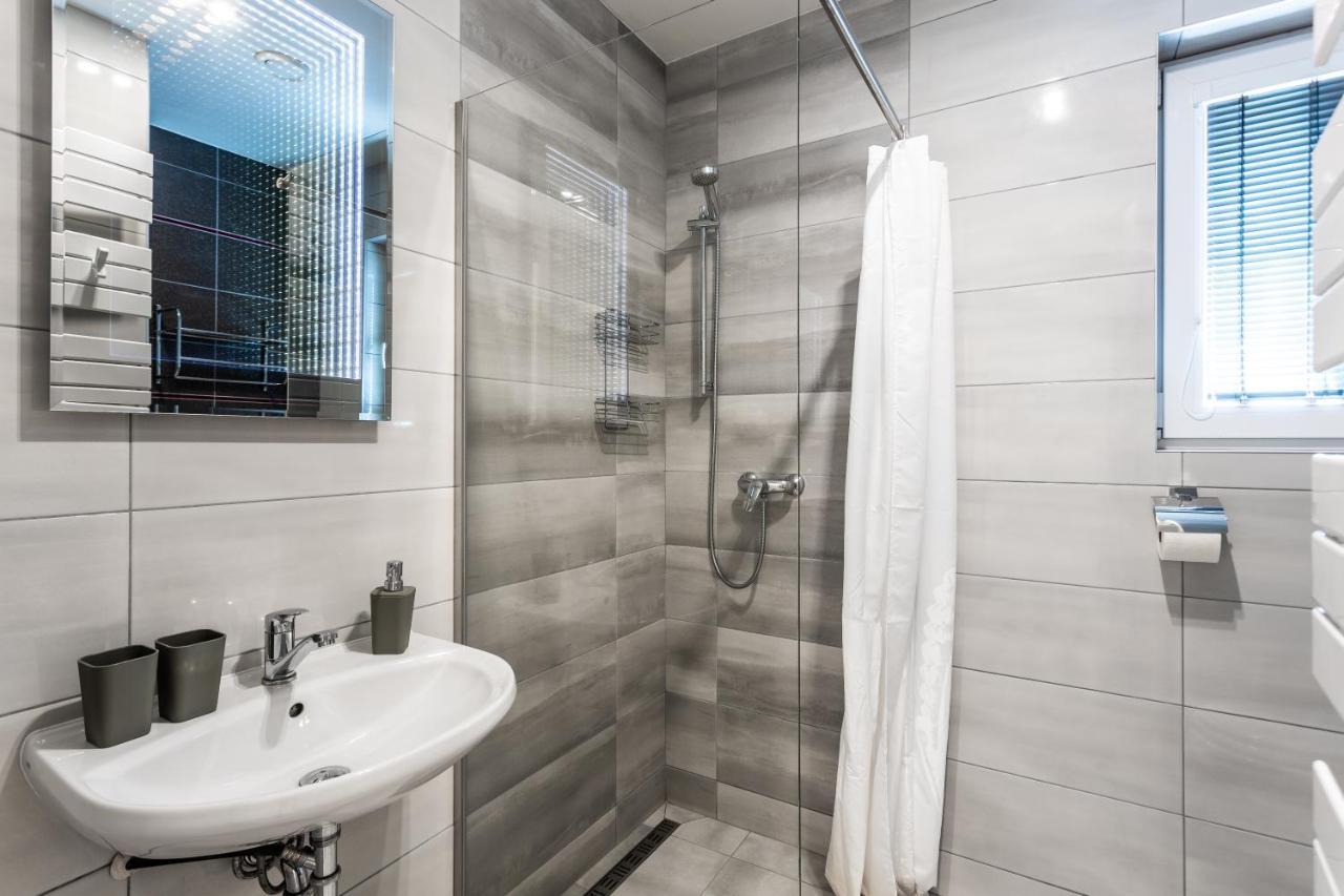 Family Apartments Klinovec Loučná pod Klínovcem Bagian luar foto