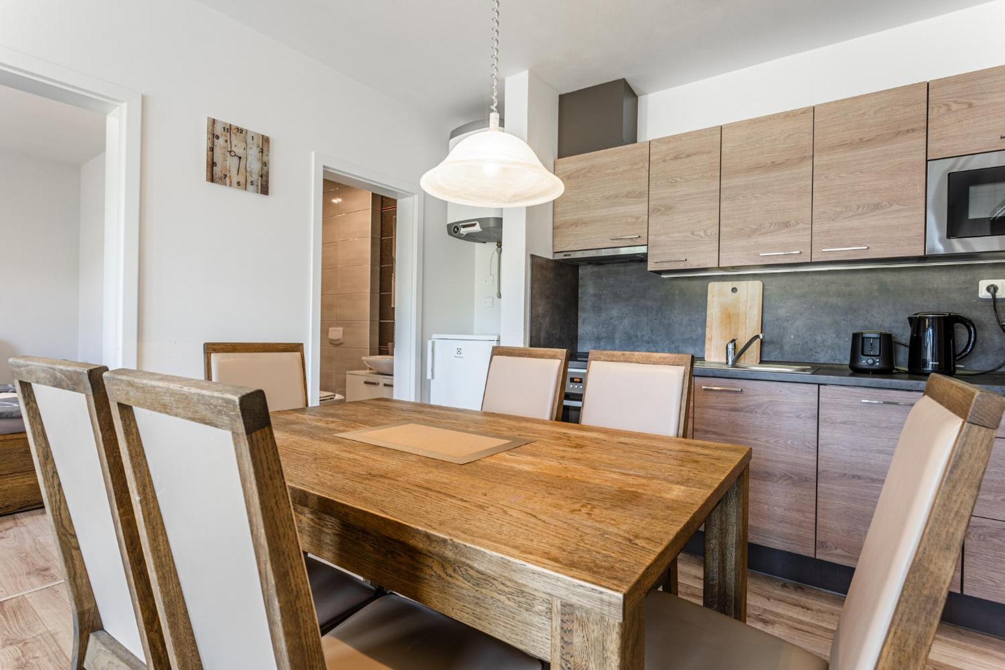 Family Apartments Klinovec Loučná pod Klínovcem Ruang foto
