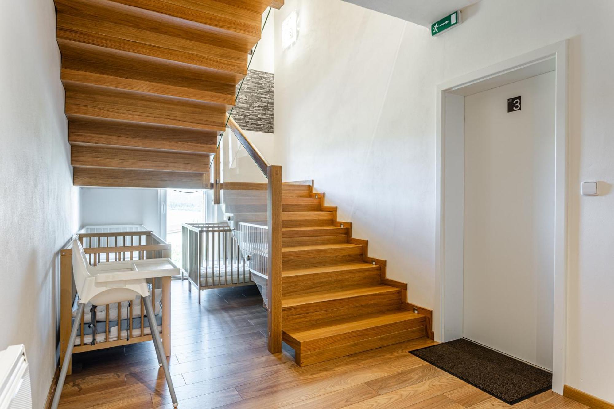 Family Apartments Klinovec Loučná pod Klínovcem Ruang foto