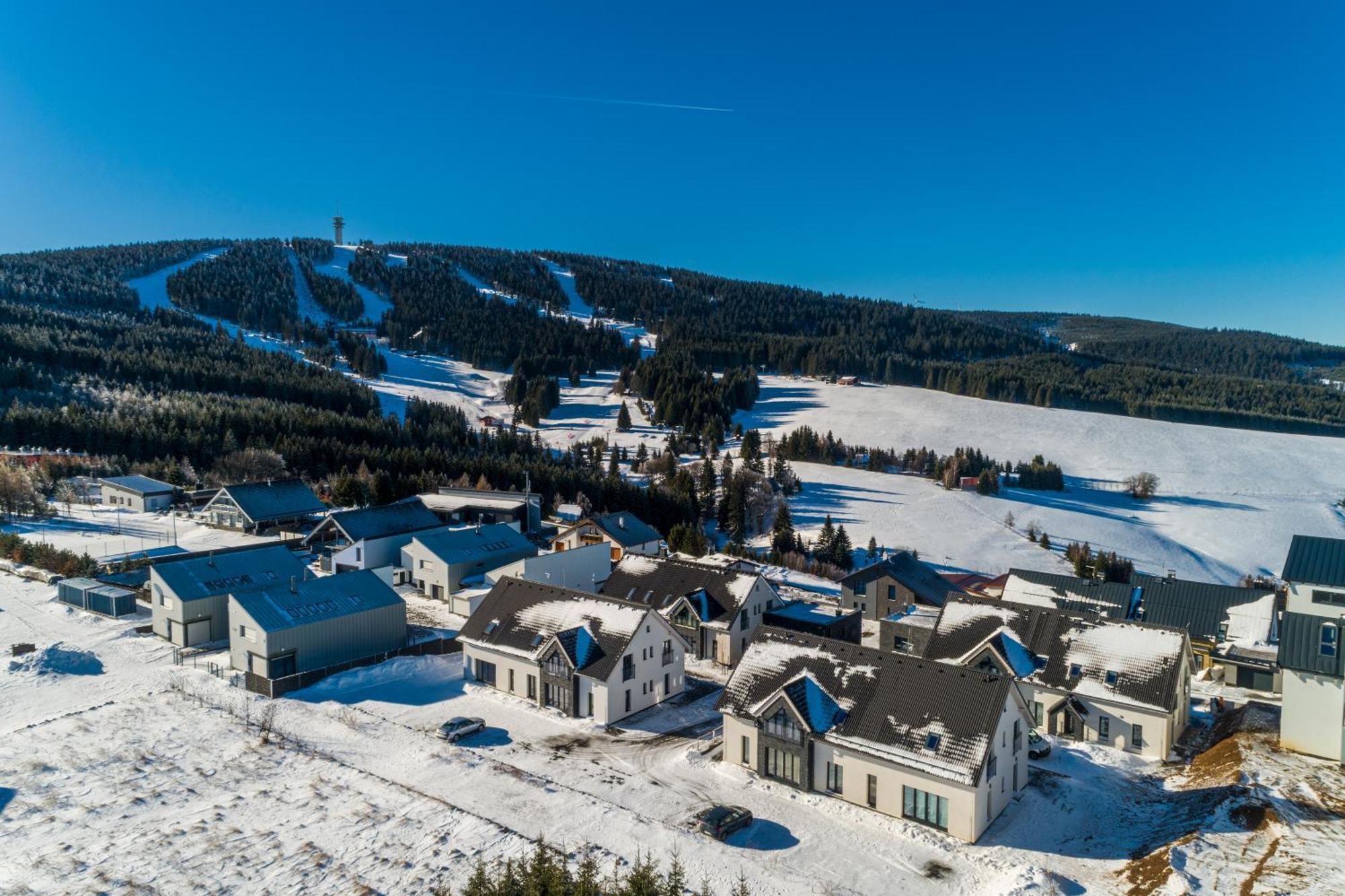 Family Apartments Klinovec Loučná pod Klínovcem Bagian luar foto